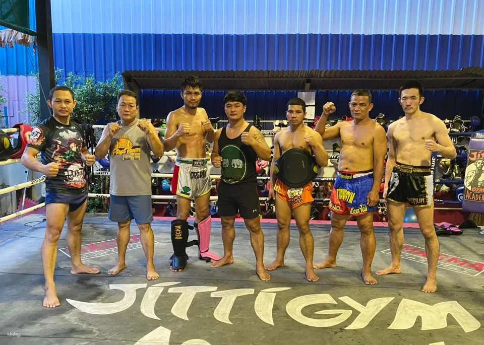 Muay Thai Class at Rithirit (Jitti) Gym Muay Thai Academy Bangkok | Thailand