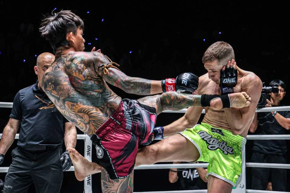 ONE Lumpinee x ONE Championship Muay Thai Friday Night Ticket | Thailand