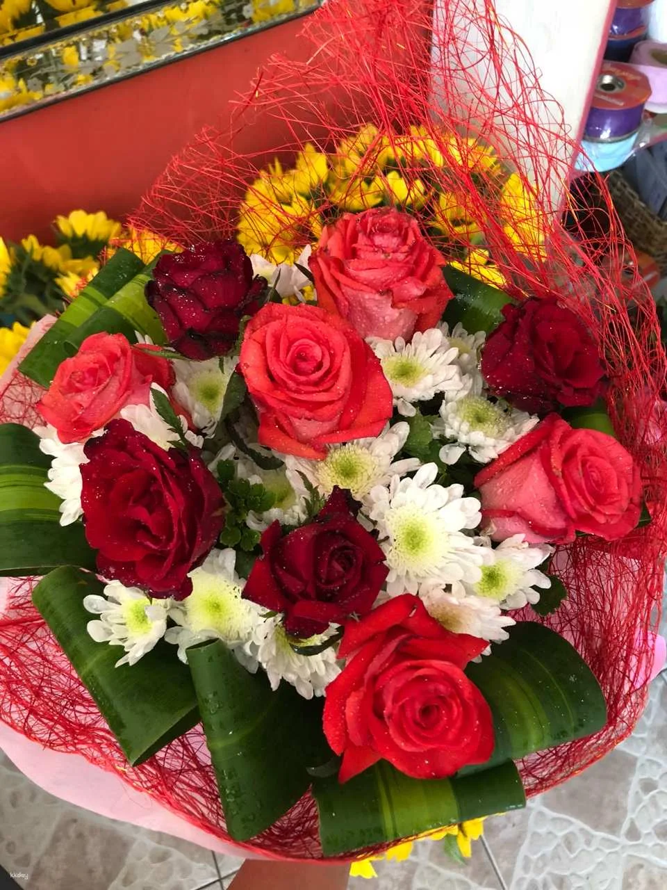 Cebu Flower Delivery Gift Service (Anniversary Bouquet/Cake/Wine)