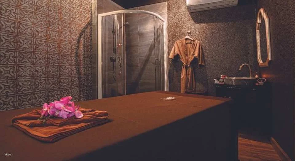 Sukhumvit 3/1: Grand Massage and Spa Experience | Thailand