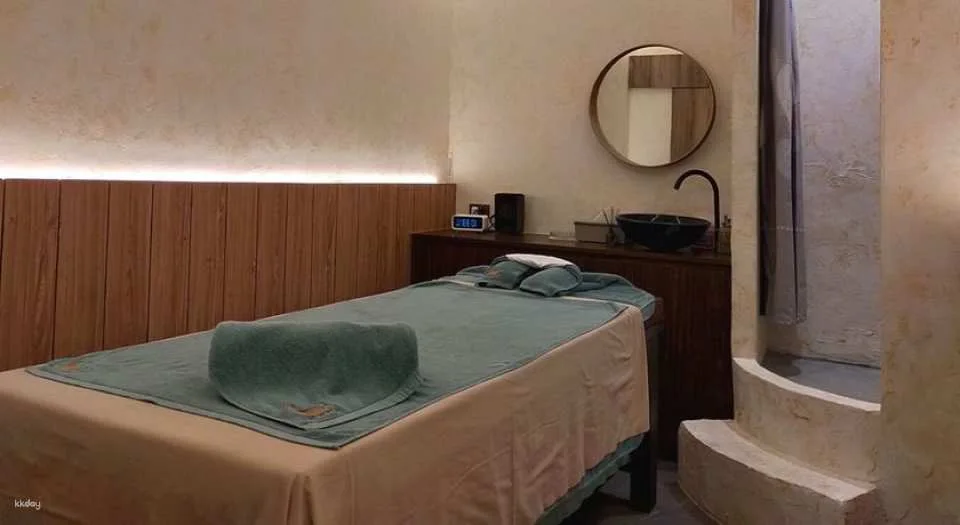 Moonleaf Massage at Ekkamai in Bangkok | Thailand