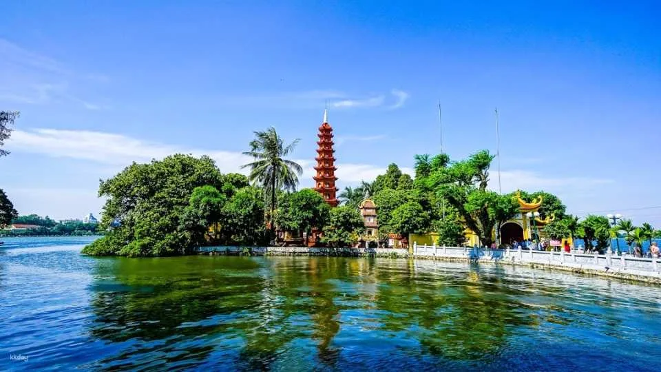 Ao Dai Photography Tour in Hanoi | Vietnam