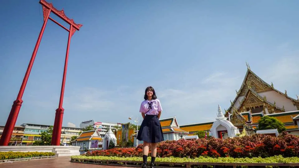 Bangkok City Photo Tour & Thai Student Uniform Cosplay | Thailand