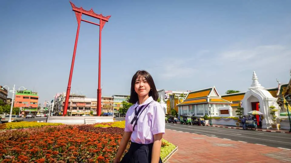 Bangkok City Photo Tour & Thai Student Uniform Cosplay | Thailand
