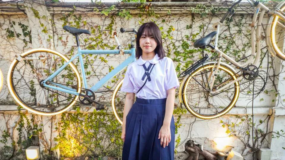 Bangkok City Photo Tour & Thai Student Uniform Cosplay | Thailand