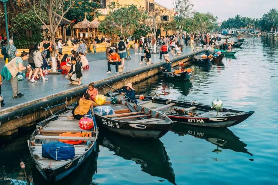 Da Nang Private Day Tour: Experience Hoi An Old Town and Bay Mau Coconut Forest & Tailor Made Clothing Experience