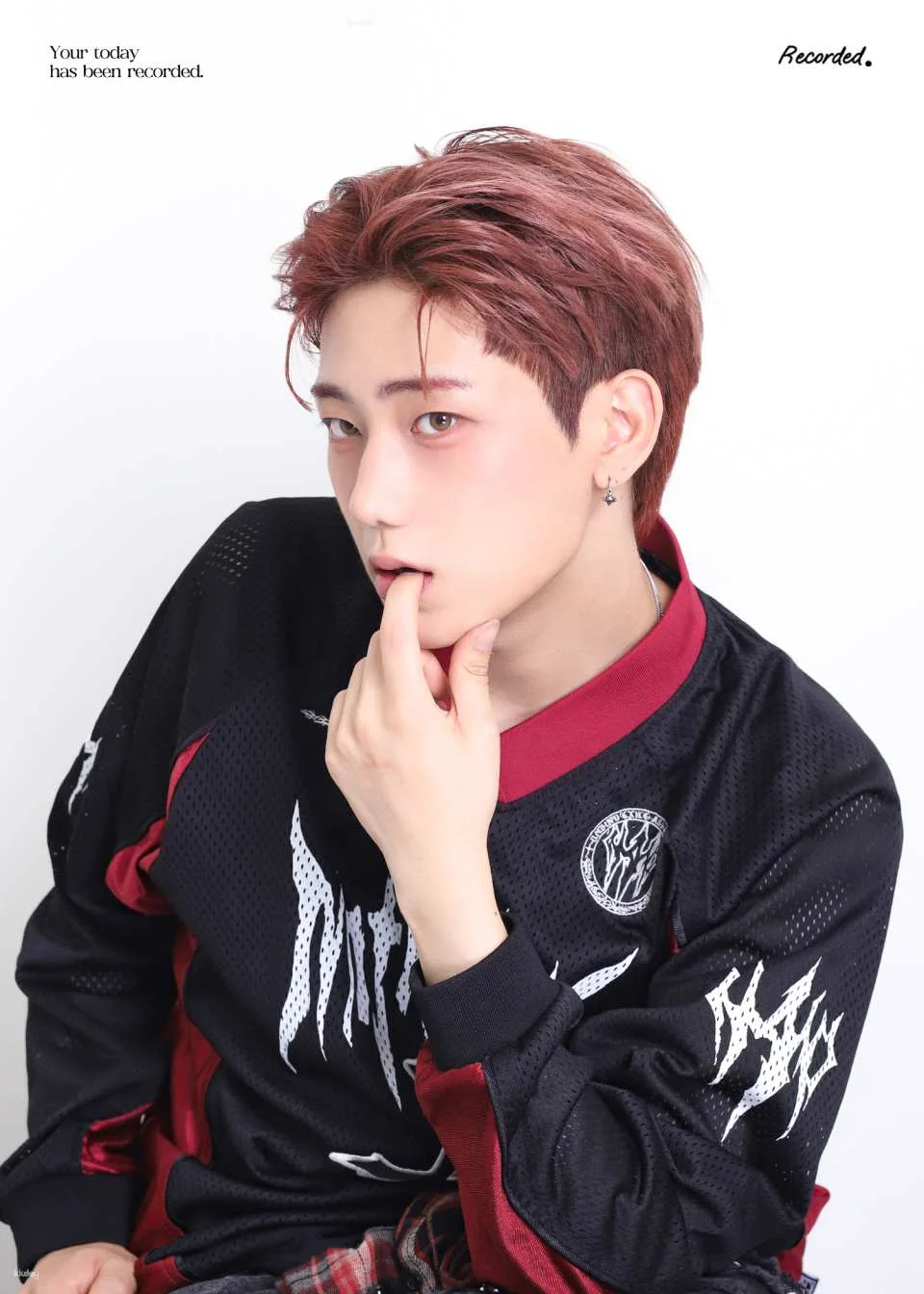 Seoul Photo Studio specializing in ID/profile photos  | Recorded Hongdae Store Shooting Ticket | Korea
