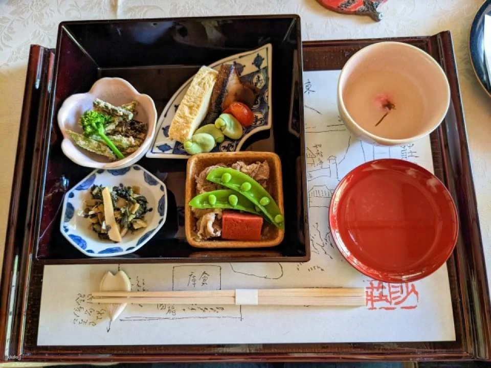 Kyoto Garden Tea Ceremony Experience | Japan