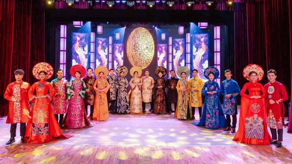 Ao Dai Show Experience in Da Nang | Vietnam