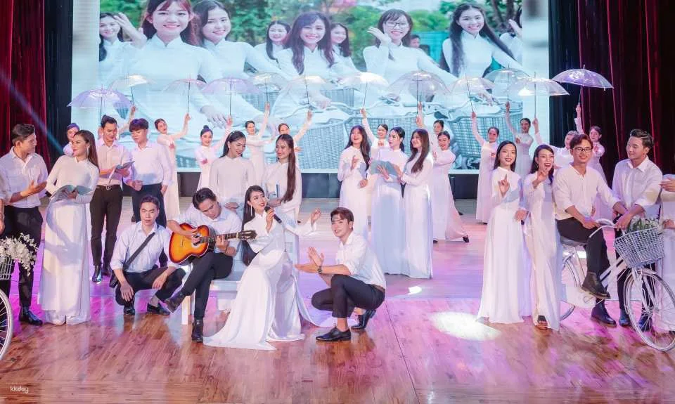 Ao Dai Show Experience in Da Nang | Vietnam
