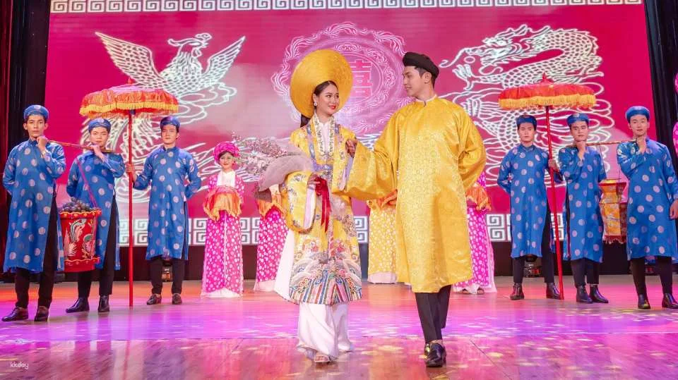 Ao Dai Show Experience in Da Nang | Vietnam