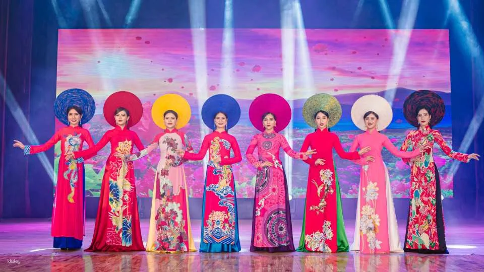 Ao Dai Show Experience in Da Nang | Vietnam
