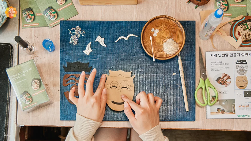 DIY Workshop: Make a Traditional Mask & Owl-Shaped Watch | Seoul, South Korea