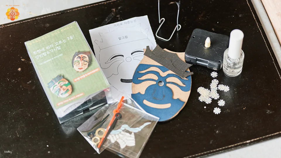 DIY Workshop: Make a Traditional Mask & Owl-Shaped Watch | Seoul, South Korea
