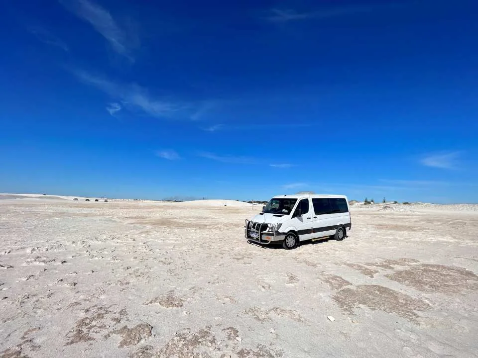 [2-Day Tour] Western Australia Hutt Lagoon Secret Stargazing + Pinnacles Desert + Nature’s Window + White Sand Dunes + Most Beautiful Pink Lake Tour Includes Pink Lake Aerial Photography [Small Group, Up to 11 People]