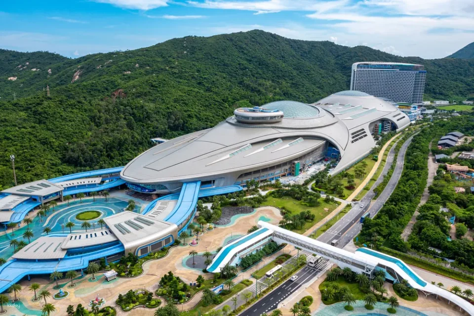 Zhuhai Chimelong Spaceship Park Ticket (includes AIRSIM borderless internet SIM card)