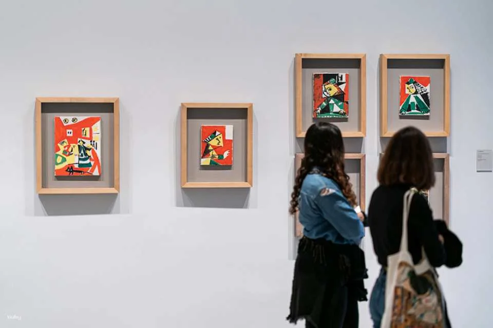 Barcelona & Picasso Museum Tour with Asian Language-Speaking Guide) | Spain