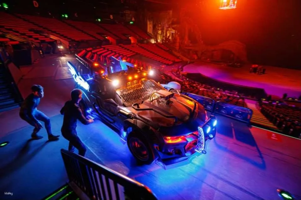 Tickets to Chimelong Show in Hengqin, Zhuhai (includes an AIRSIM borderless internet SIM card)