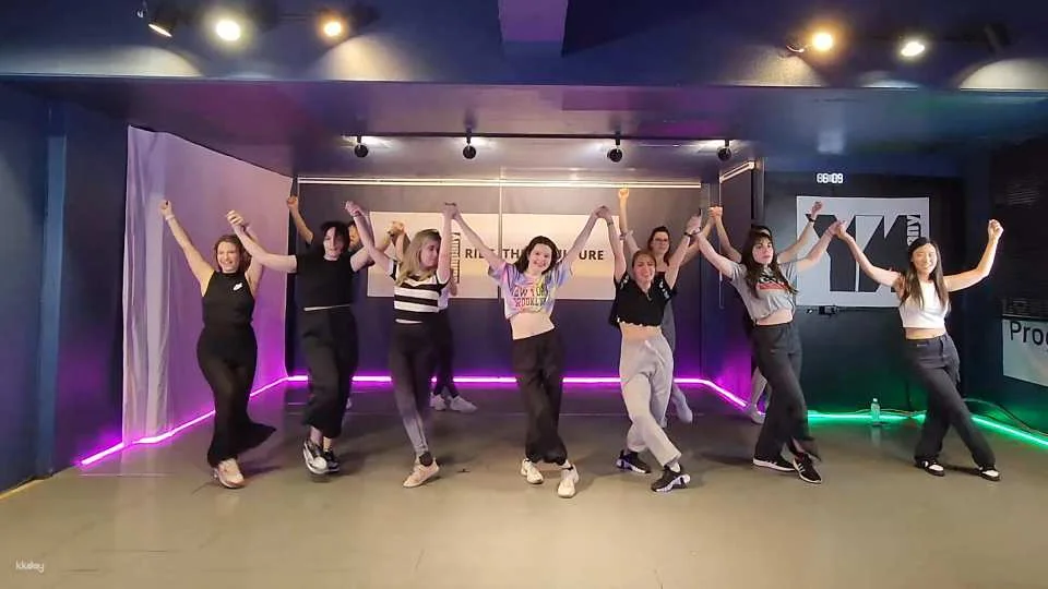 K-Pop Dance Class in Gangnam, Seoul with Video Shooting & Editing | South Korea