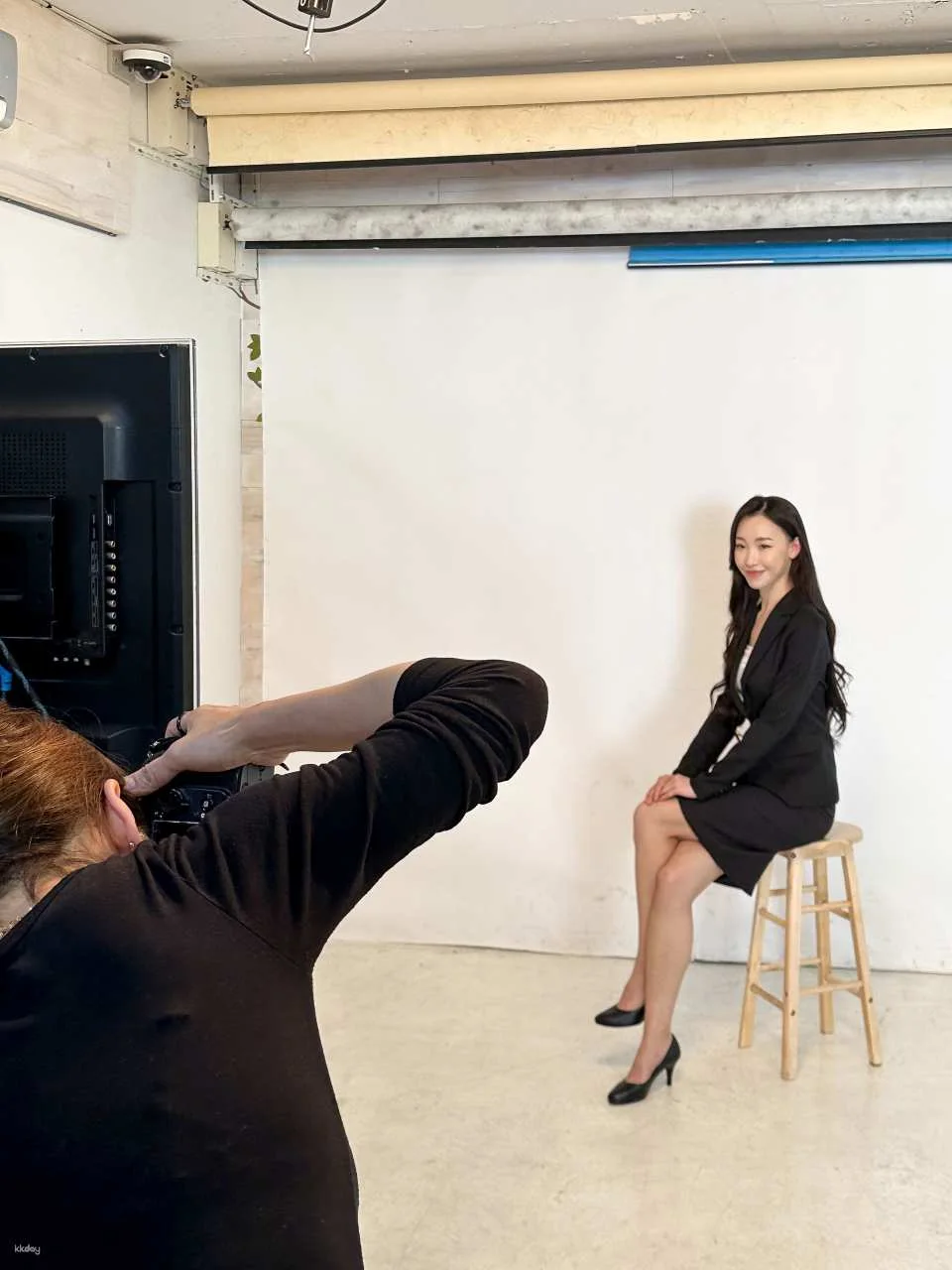 [Review Event] ID Photoshoot & Makeup Service: Woori Dongne Photo Studio Hongik University Station | Seoul, South Korea