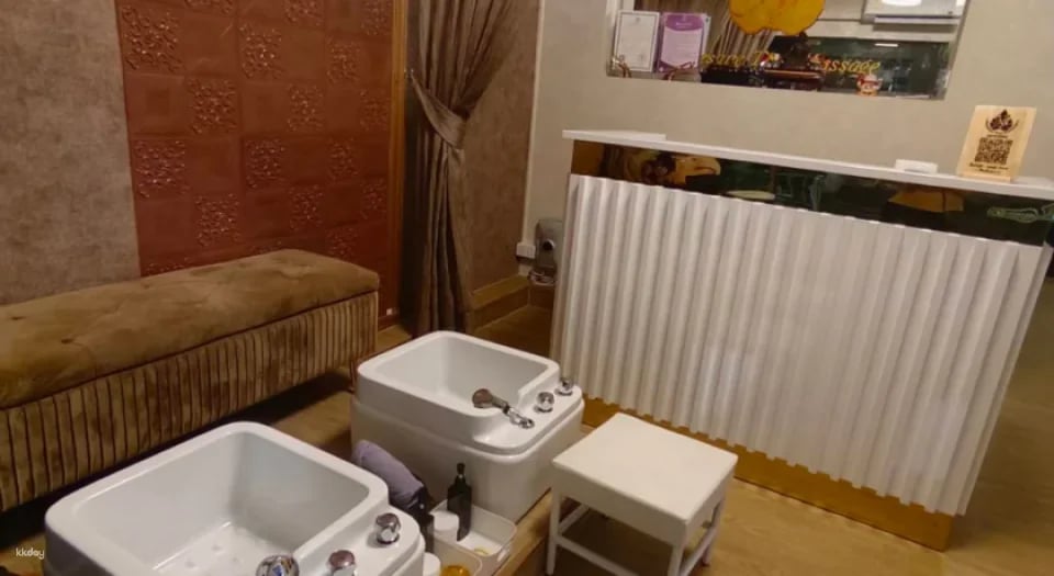 Monsane Thai Massage Experience in Bangkok | Thailand