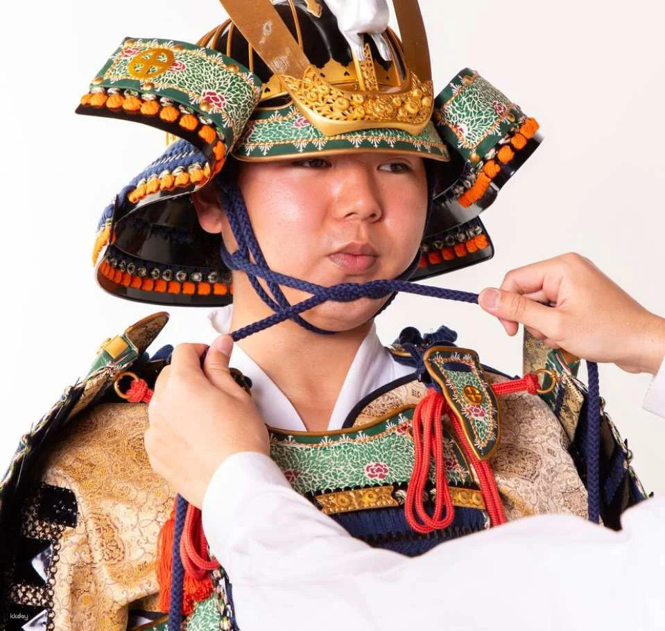 Samurai Armor Wearing Experience in Senganen Kagoshima!