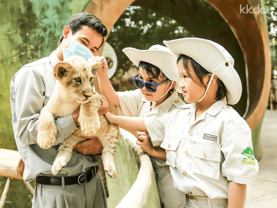 VinWonders Phu Quoc Theme Park - Safari Phu Quoc Ticket (Optional Theme Park)