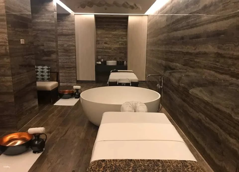 AUM Spa Experience at Crimson Resort Boracay | Philippines