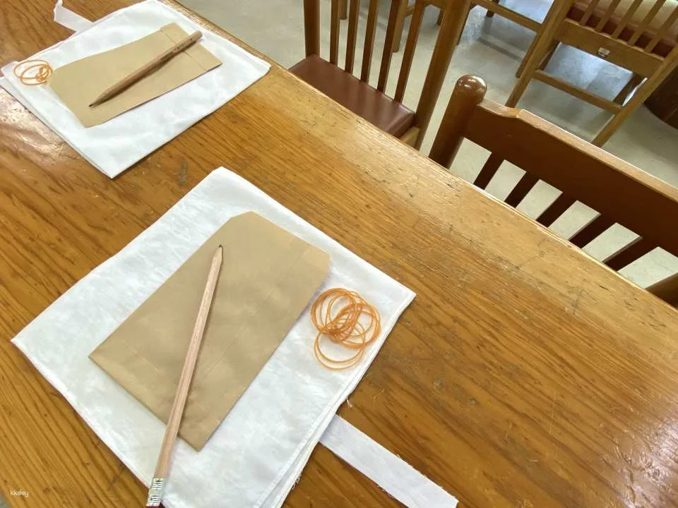Scarf Plant Dyeing Workshop in Kagoshima