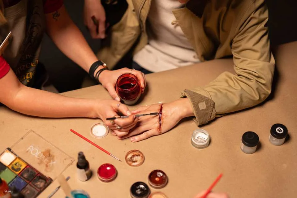 [Small Group Experience] Wētā Workshop Creative Workshop: Explore the making behind Lord of Rings | Wellington