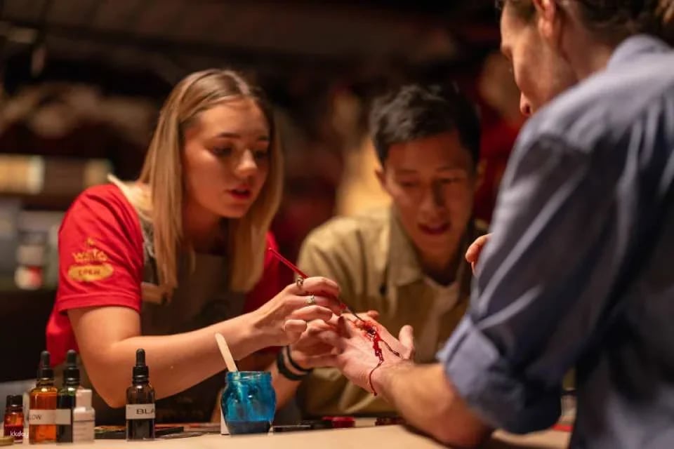 [Small Group Experience] Wētā Workshop Creative Workshop: Explore the making behind Lord of Rings | Wellington