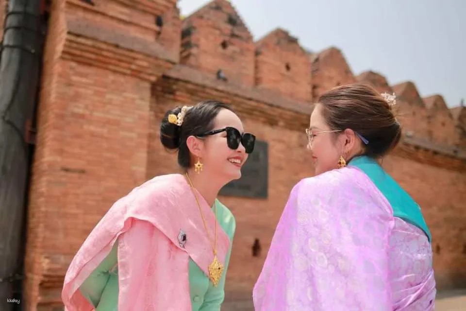 Chiang Mai Thai Costume Experience with Photo Tour | Thailand
