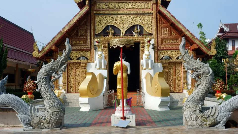 Chiang Mai Thai Costume Experience with Photo Tour | Thailand