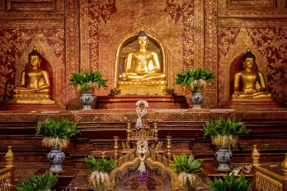 Chiang Mai Thai Costume Experience with Photo Tour | Thailand