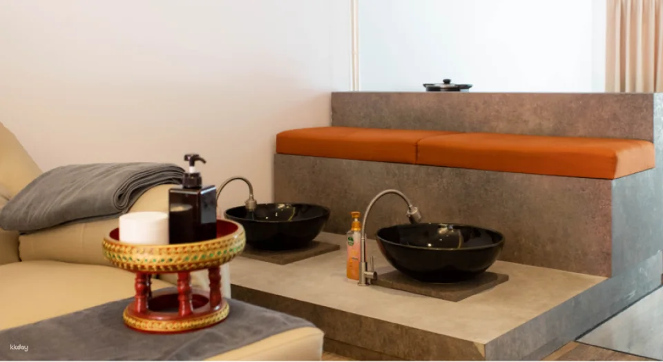 Life Massage Sukhumvit 18 (BTS Asok - MRT Sukhumvit) Voucher | Bangkok