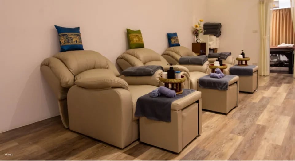 Life Massage Sukhumvit 18 (BTS Asok - MRT Sukhumvit) Voucher | Bangkok