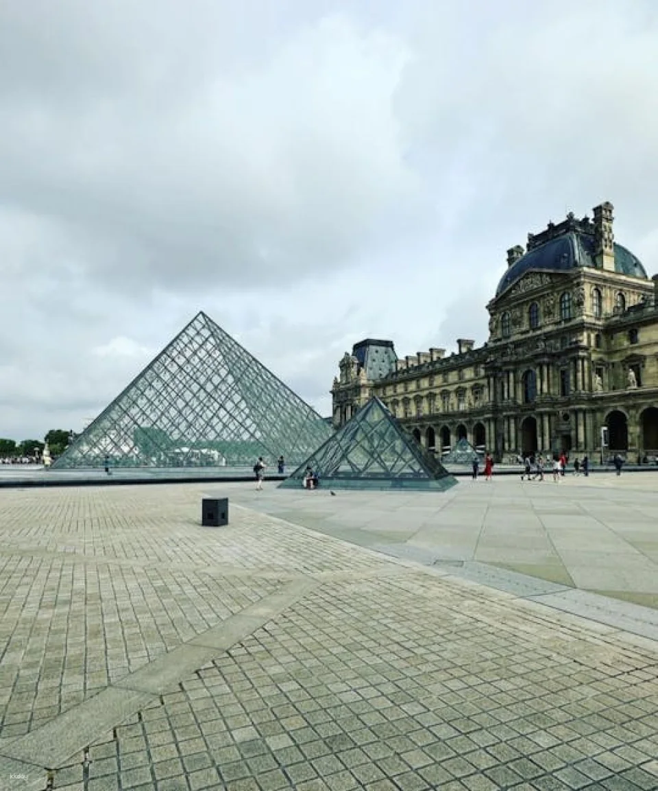 Louvre Museum entrance ticket