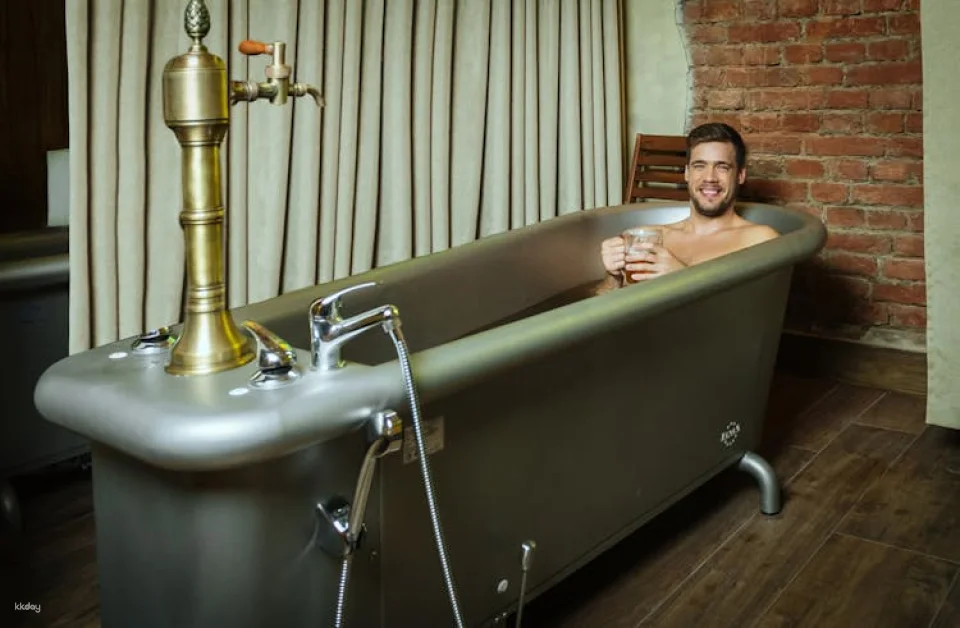 Single beer bath experience in Prague