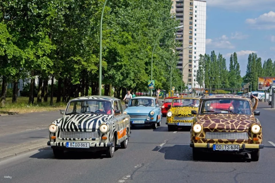 Berlin compact 75-minute Trabi safari