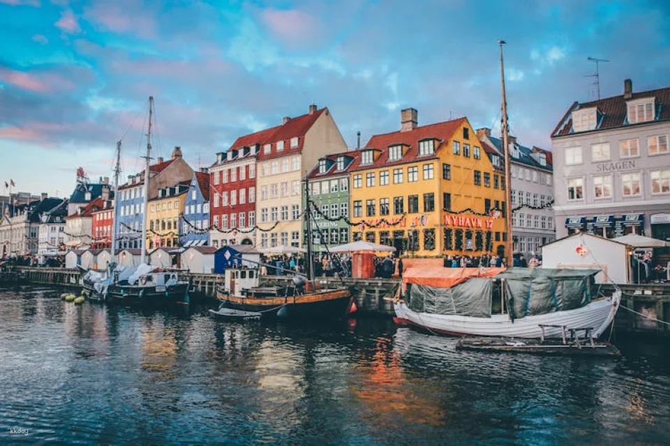 Discover Copenhagen in 1 hour with a local