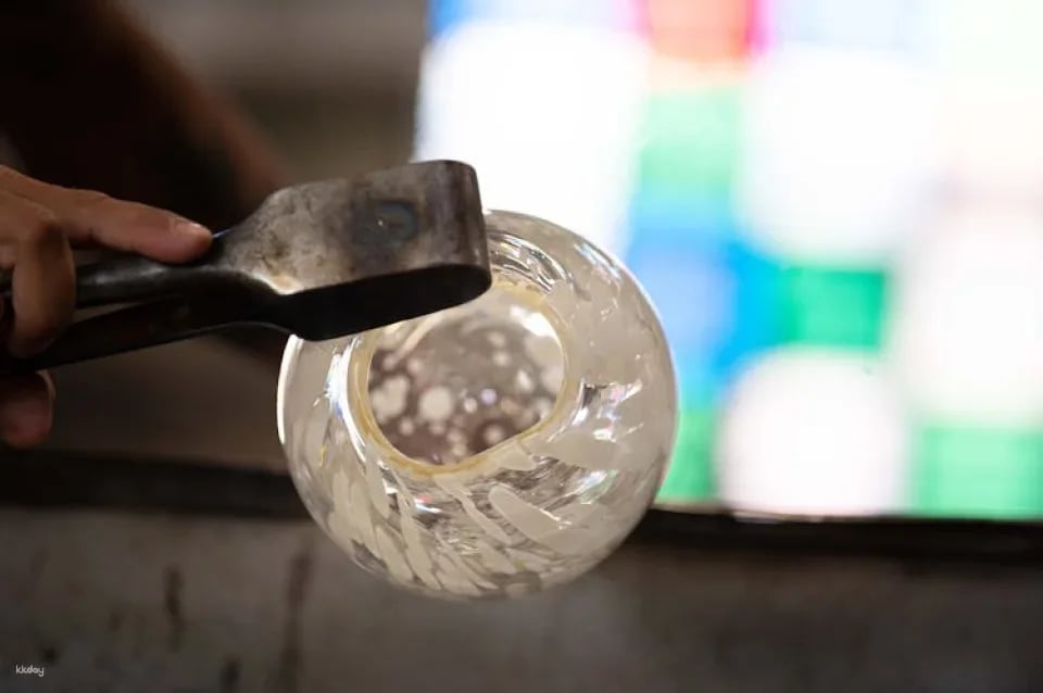 Glass factory tour in Murano island
