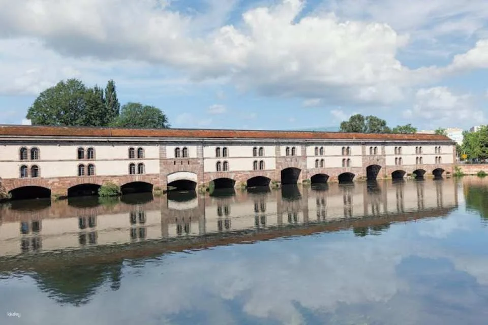 Exclusive private guided tour through the architecture of Strasbourg