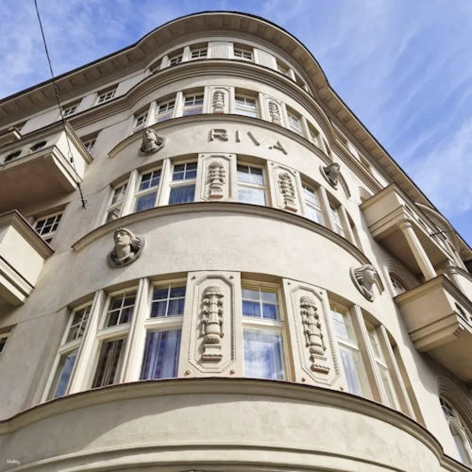 Self-Guided Discovery Walk in Prague's Art District