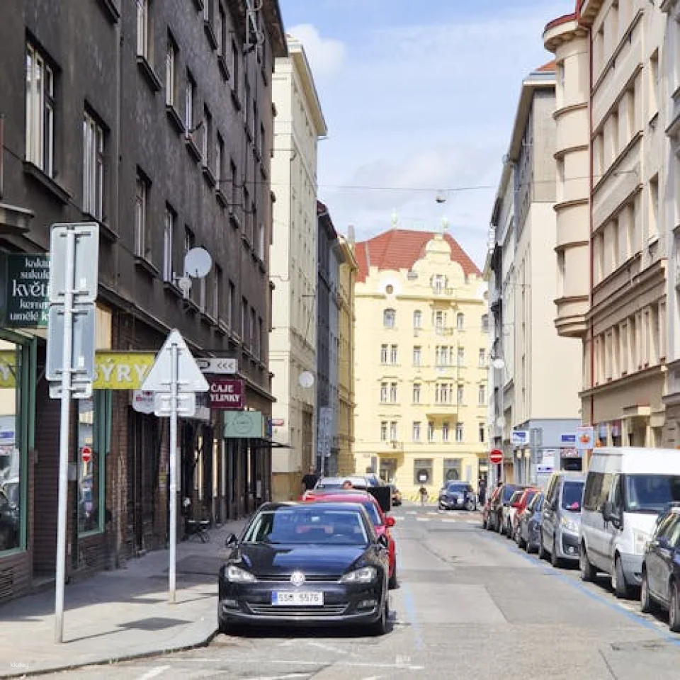 Self-Guided Discovery Walk in Prague's Art District