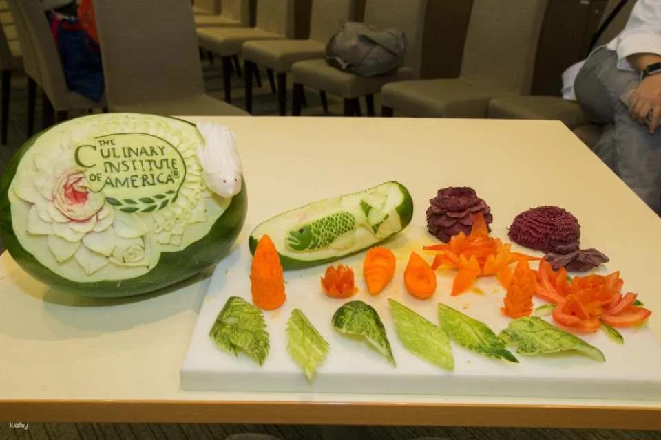 Traditional Thai Fruit and Vegetable Carving Class by Siam Carving Academy | Thailand