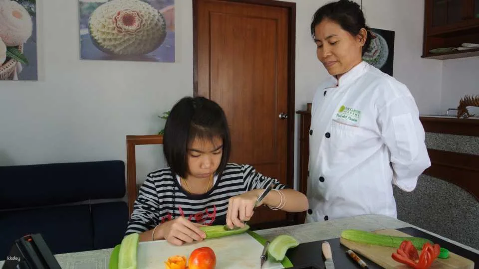 Traditional Thai Fruit and Vegetable Carving Class by Siam Carving Academy | Thailand