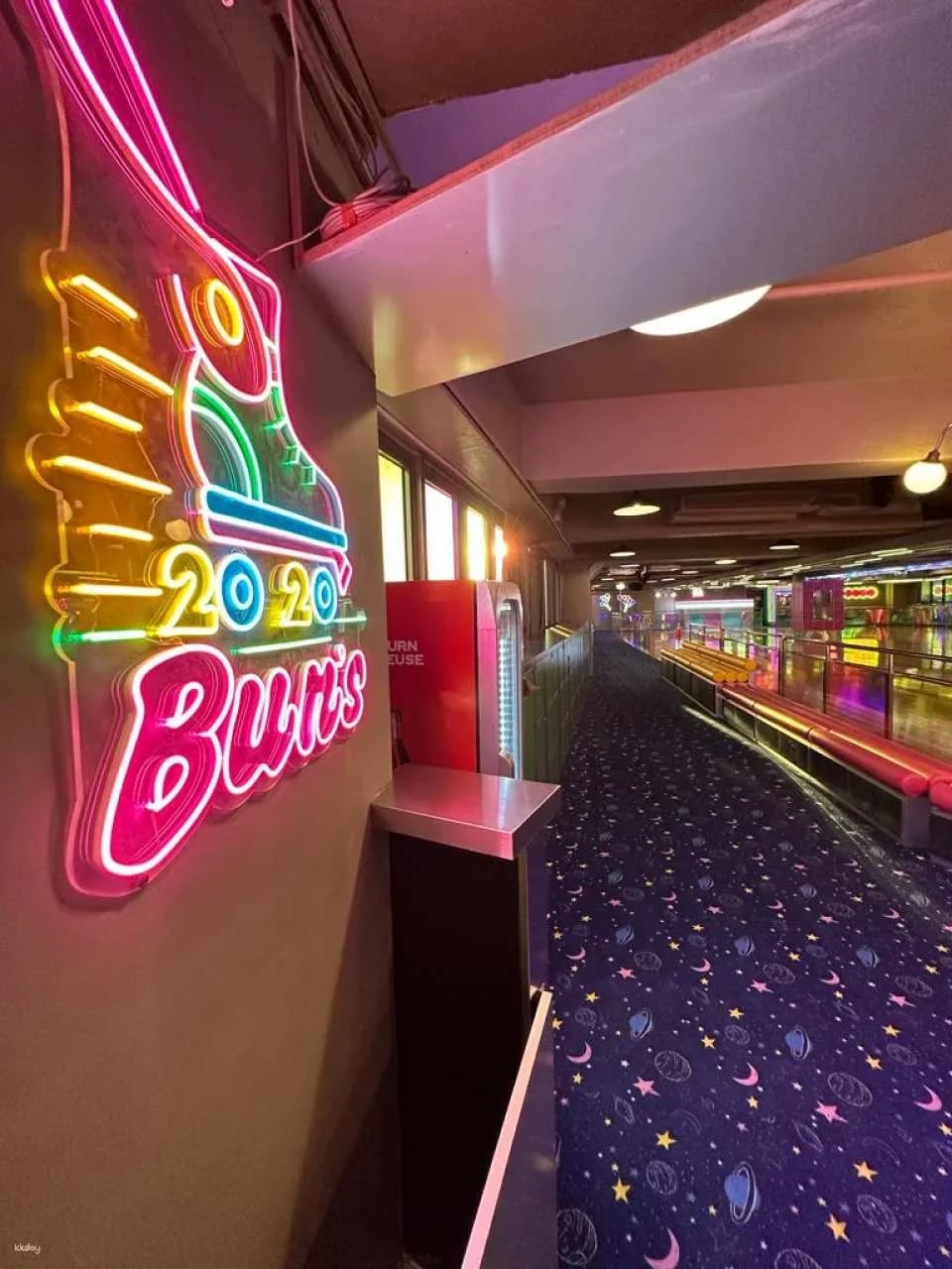 Lai Chi Kok | Bun's 2020 Indoor Roller Skating | A Great Place for Families | Experience the Retro 80s Disco Style
