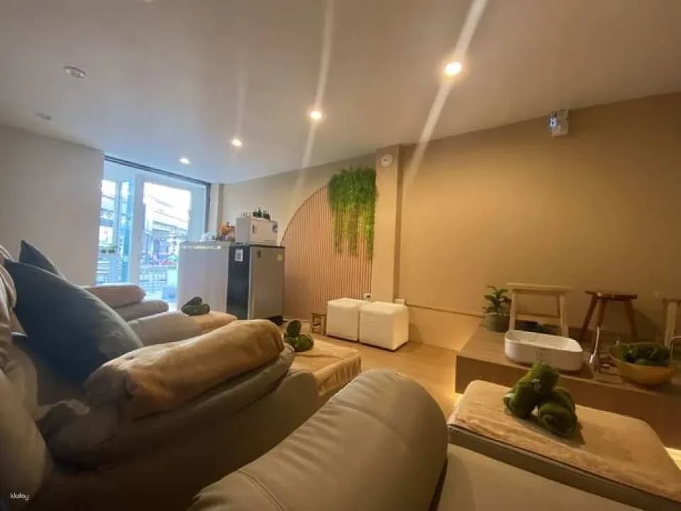 Natural Touch Massage Voucher | Bangkok
