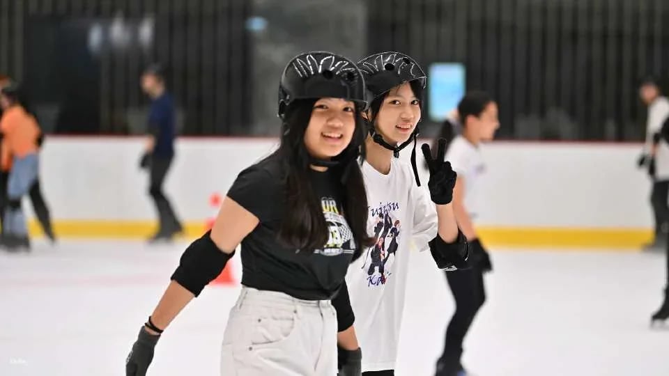 [KKday Exclusive 20% Off] Taipei｜Chung Tai Lo Life Aurora Ice Rink｜Skating Combo