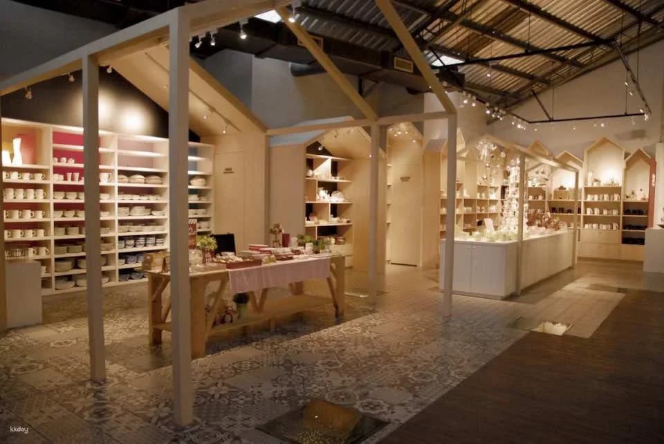 Yingge, New Taipei City｜Xinwangji Ceramics Classroom｜Hand-thrown pottery・Hand-kneaded pottery・Decal tutorial